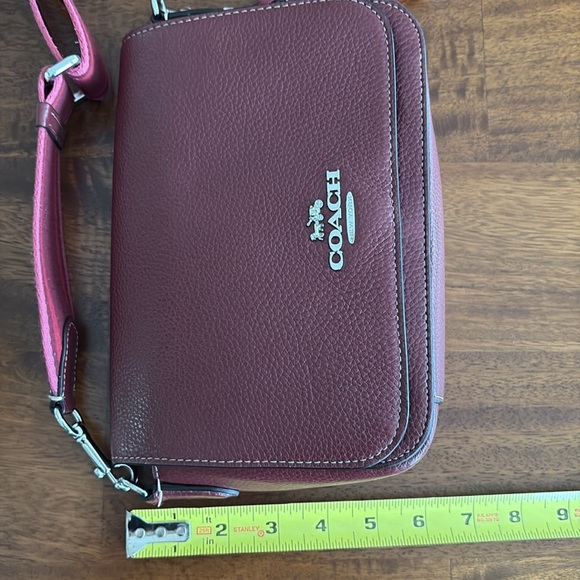 Coach Crossbody Camera Bag with Adjustable Guitar Strap - Picture 5 of 10